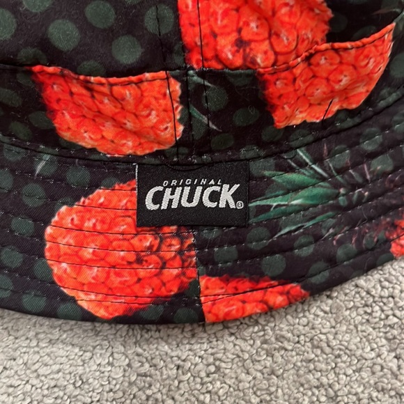 Original Chuck adorable Bucket Hat - Picture 2 of 4